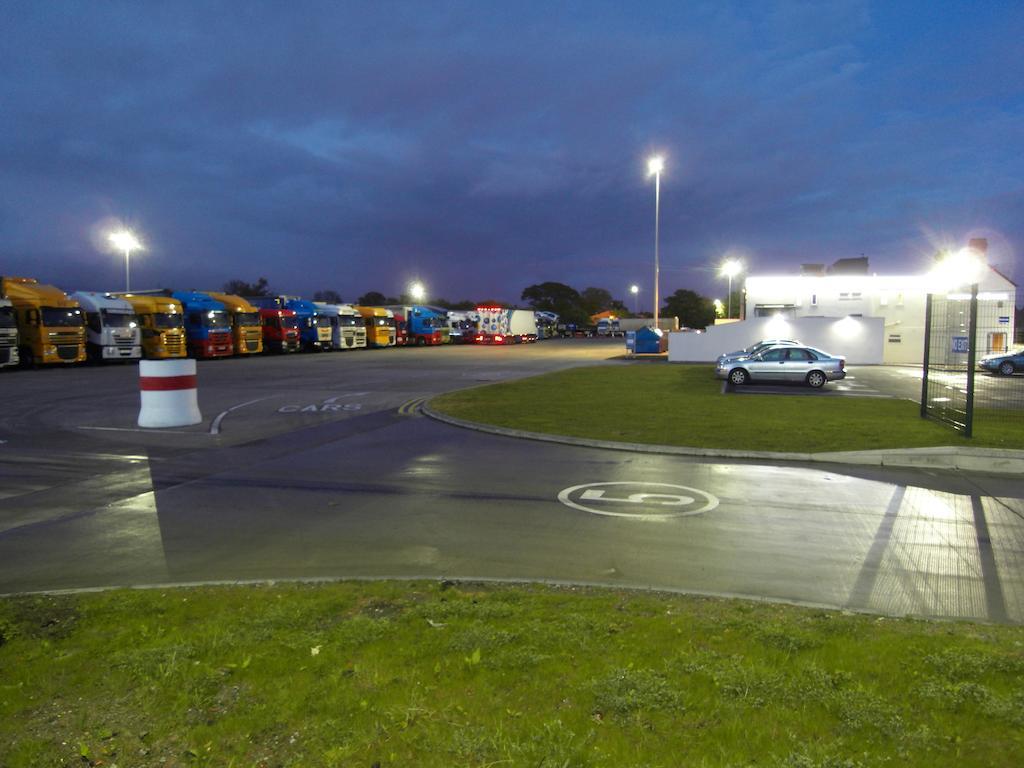 Road King - Hollies Truckstop Café Cannock
