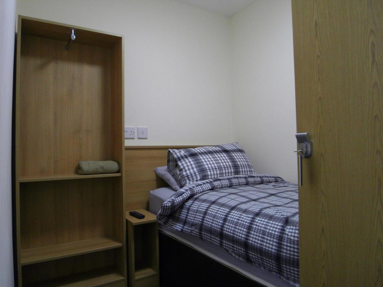 Bed & Breakfast Road King - Hollies Truckstop Café Cannock